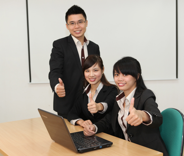 TUYỂN DỤNG NV VĂN PHÒNG